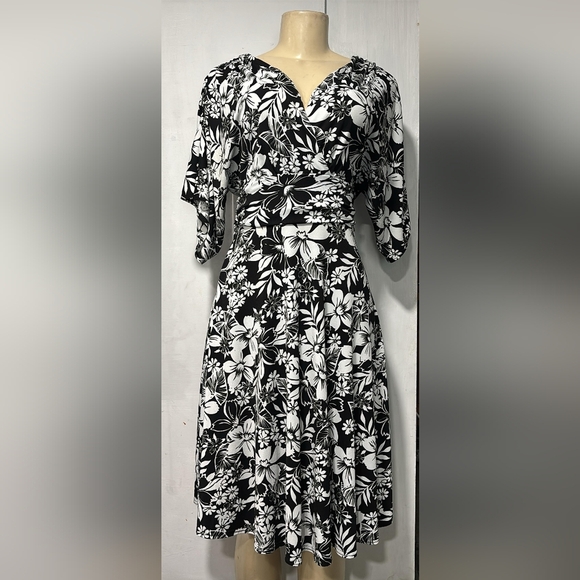 Roulette Black and White Floral Long Sleeve Dress - Picture 1 of 6